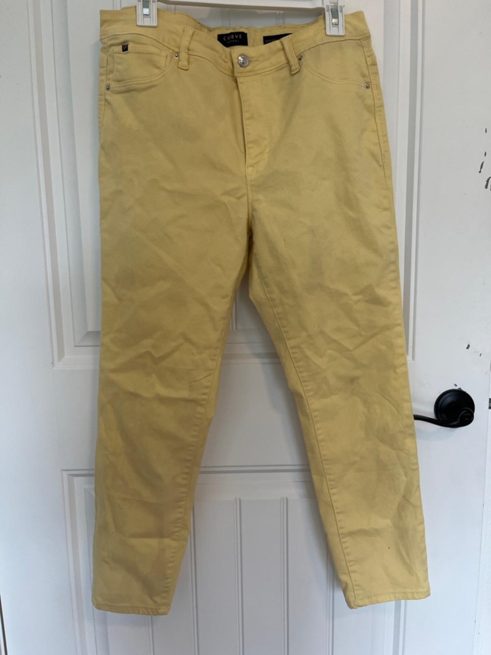 Curve High-Rise Skinny Pants in Pale Yellow